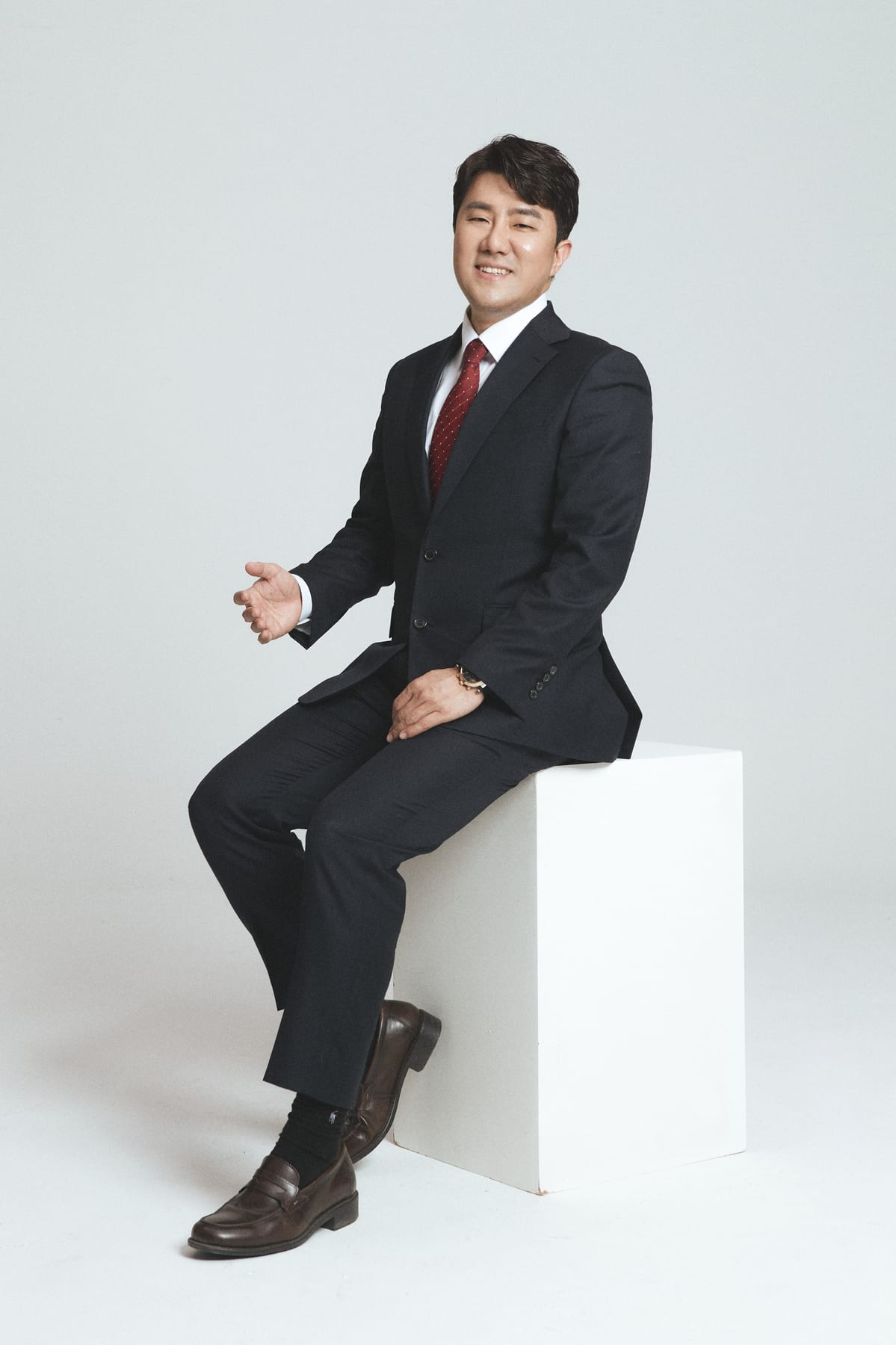 홍대겸 선생님